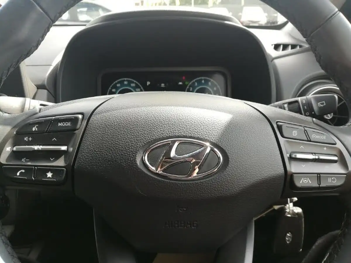 2022-hyundai-kona-16-gdi-se-connect-big-18