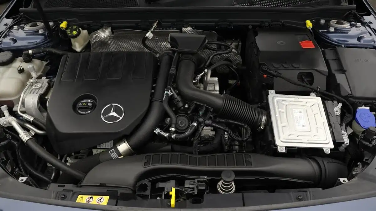 2022-mercedes-benz-a-class-13-a180-amg-line-executive-edition-hatchback-5d-7g-dct-big-19