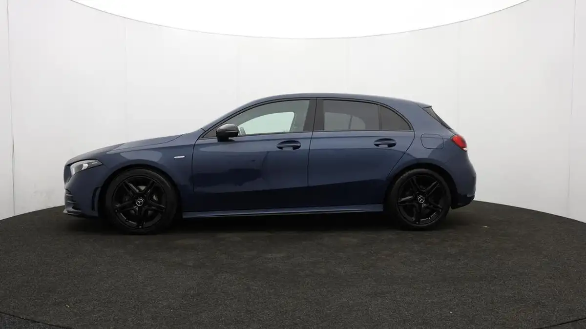 2022-mercedes-benz-a-class-13-a180-amg-line-executive-edition-hatchback-5d-7g-dct-big-71