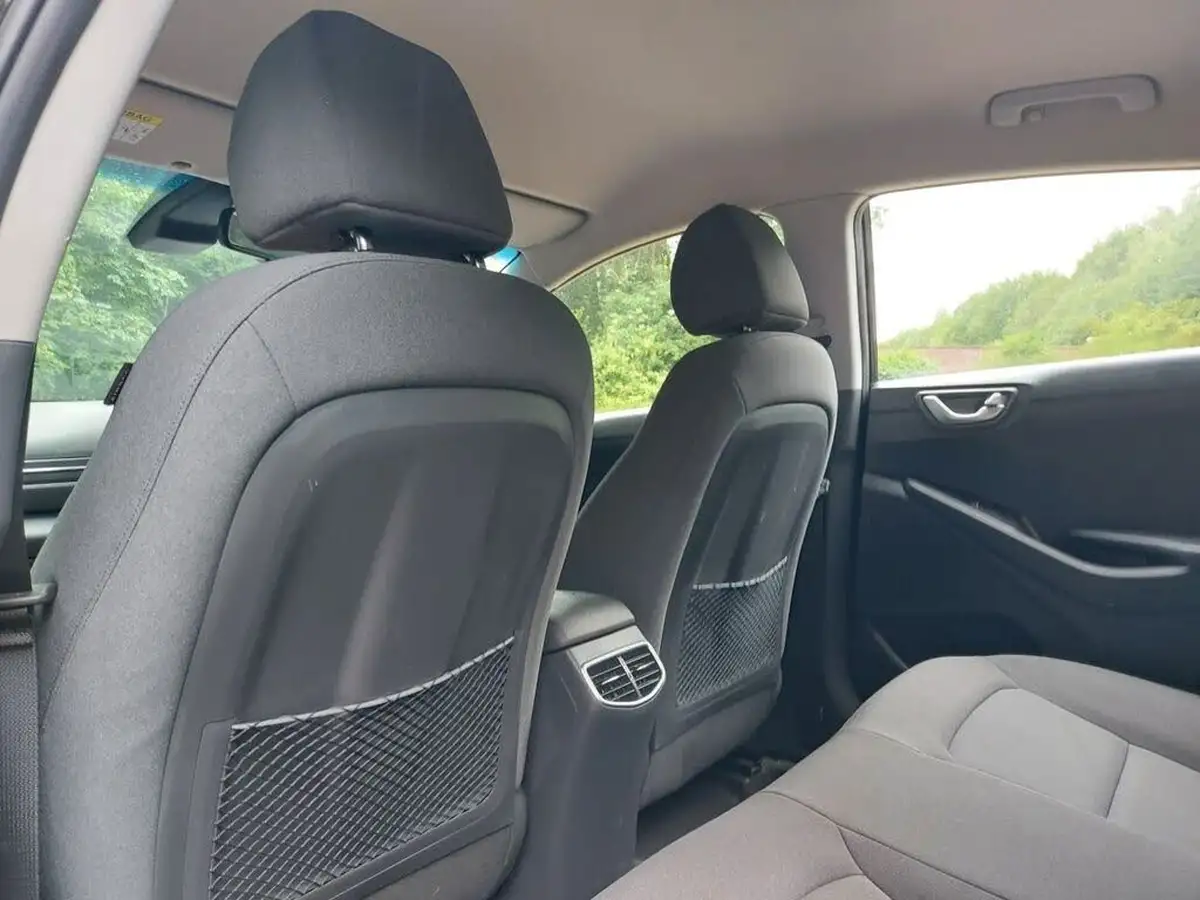 2020-hyundai-kona-e-premium-136ps-39kwh-big-34