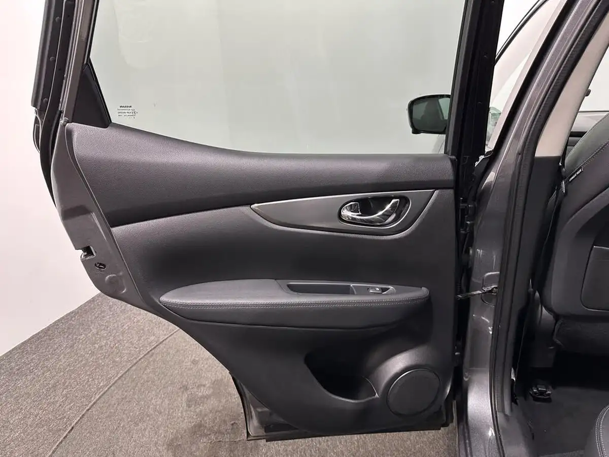 2019-nissan-qashqai-13-dig-t-tekna-160ps-dct-big-39