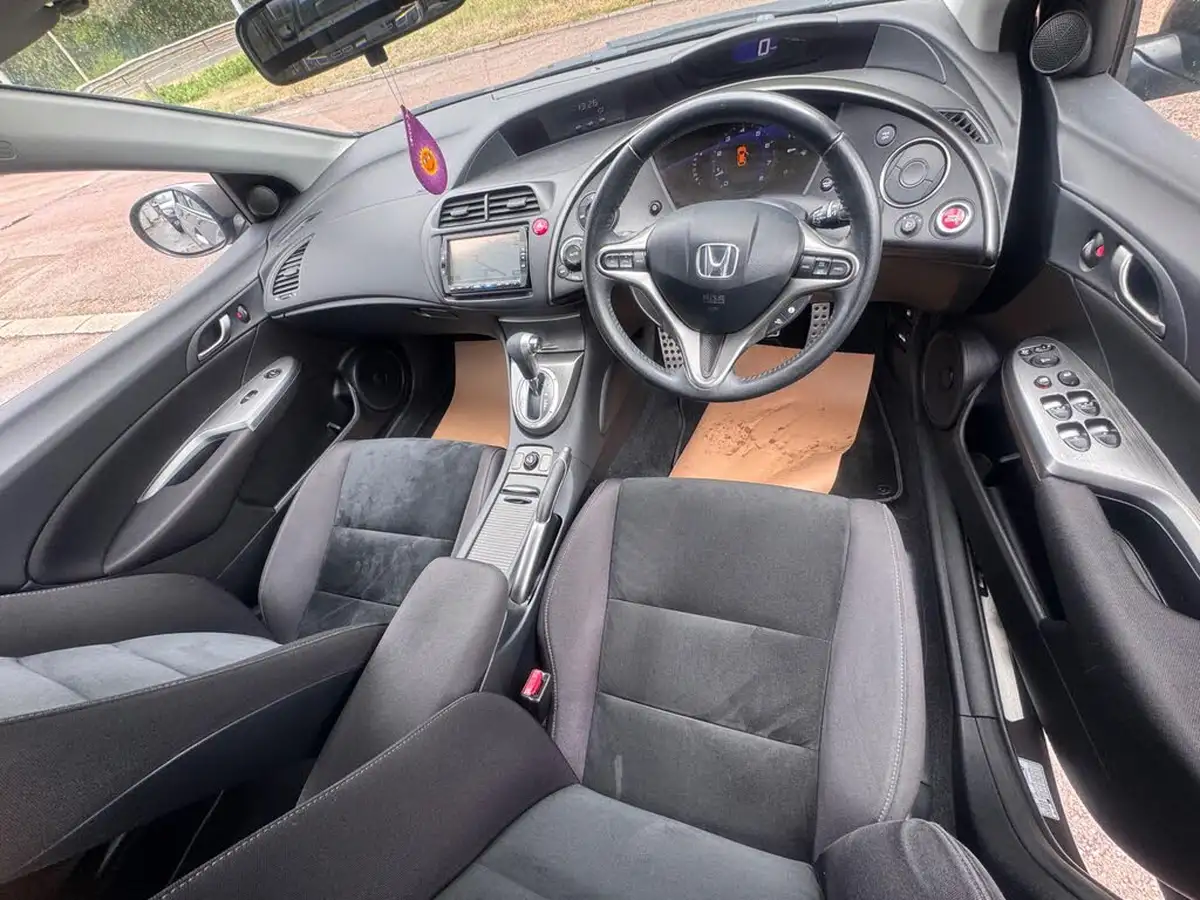 2011-honda-civic-18-es-t-auto-big-15