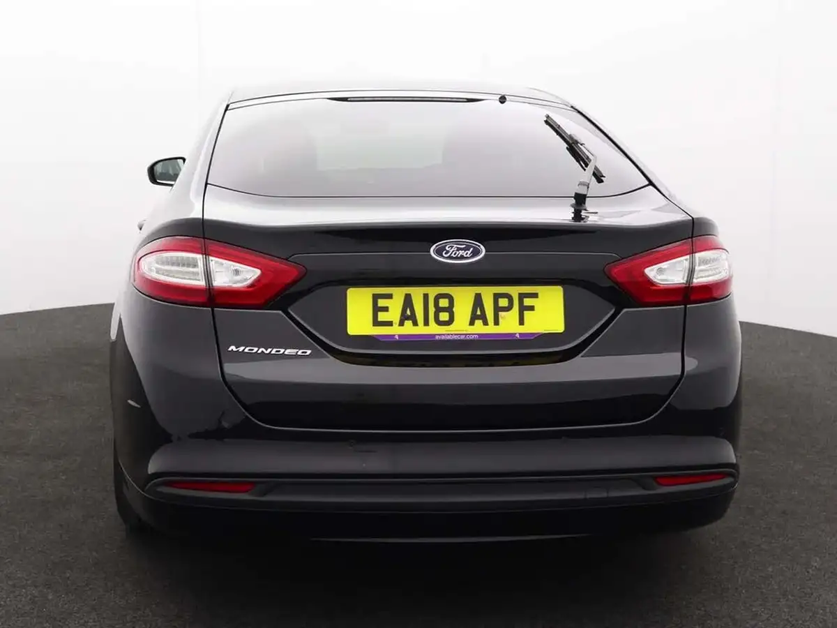 2018-ford-mondeo-15t-zetec-edition-160ps-hatchback-auto-big-3