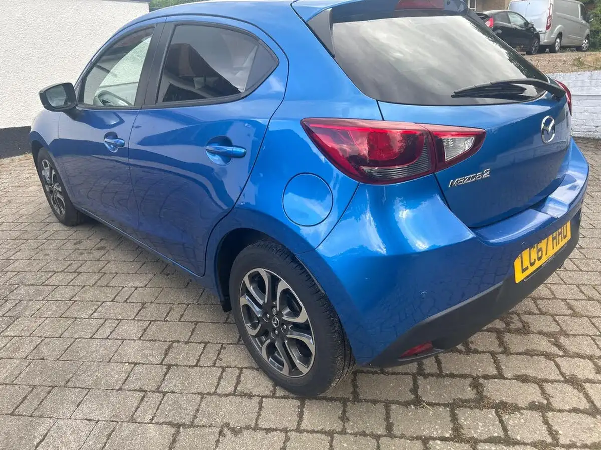 2017-mazda-mazda2-15-sport-nav-90ps-big-7