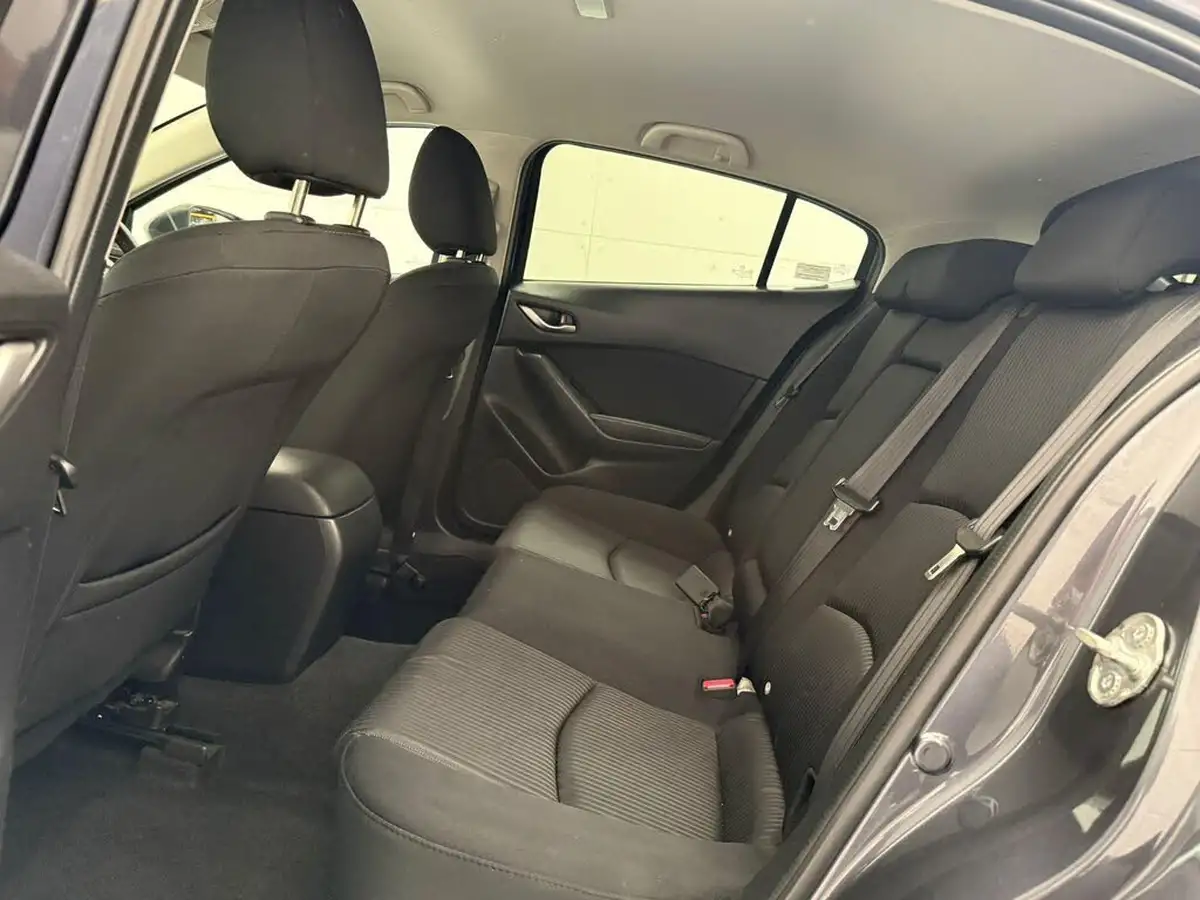 2016-mazda-mazda3-20-se-l-hatchback-5d-big-37