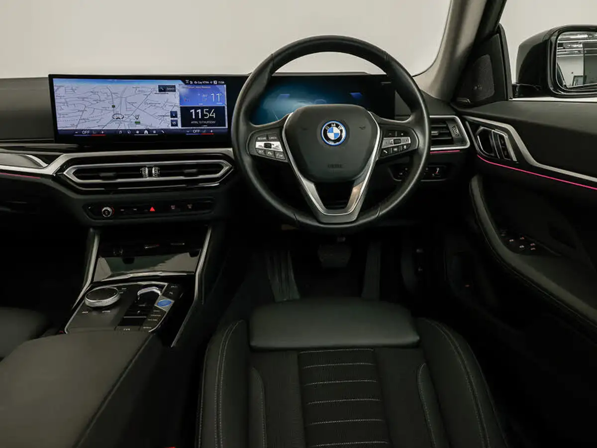 2023-bmw-i4-e-edrive35-sport-big-6