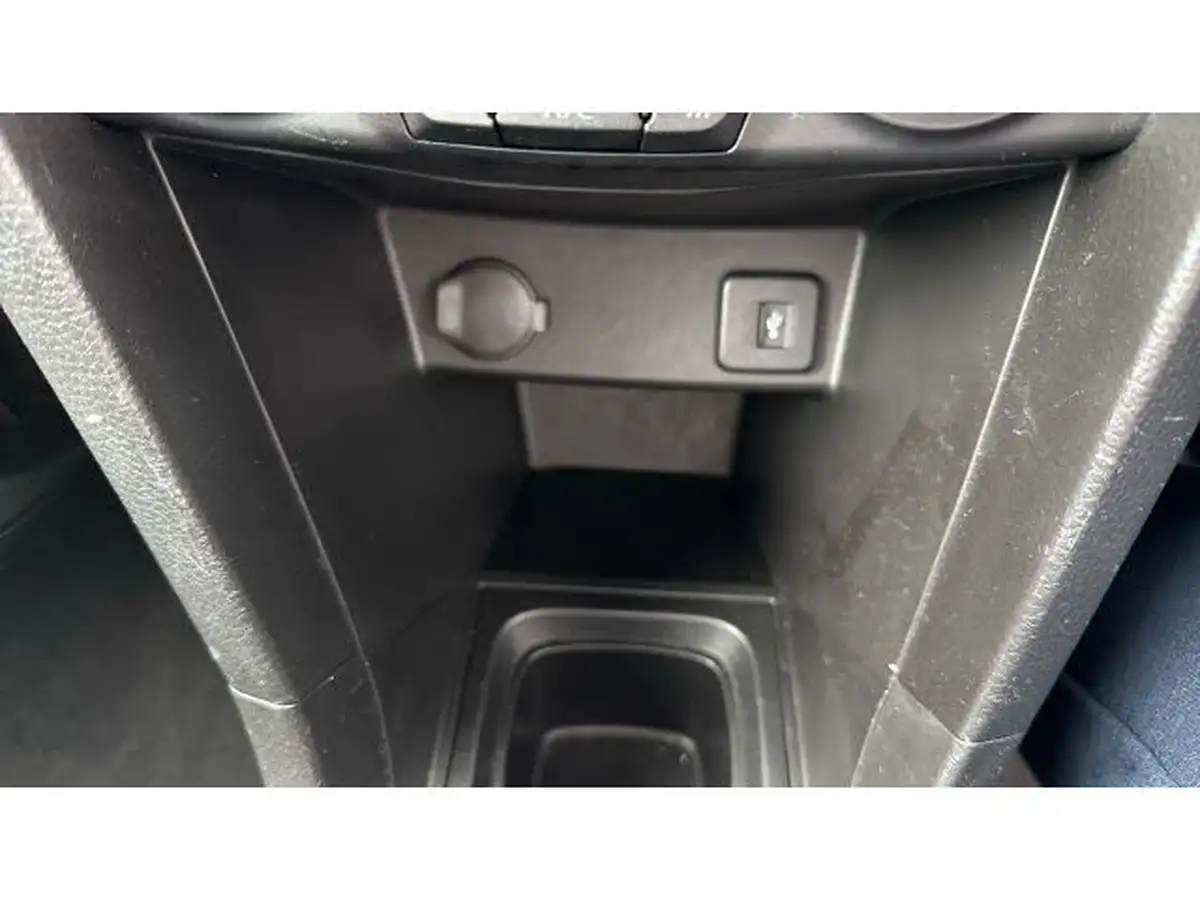 2016-suzuki-swift-12-sz-l-5d-big-44