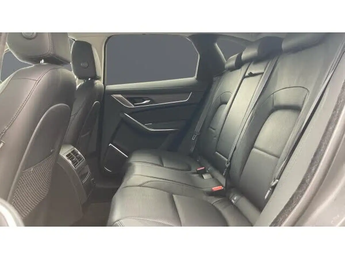 2021-jaguar-f-pace-20-d200-s-mhev-big-3