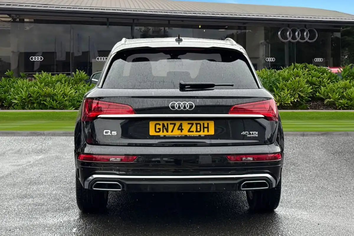 2024-audi-q5-20-40-tdi-s-line-station-wagon-big-3