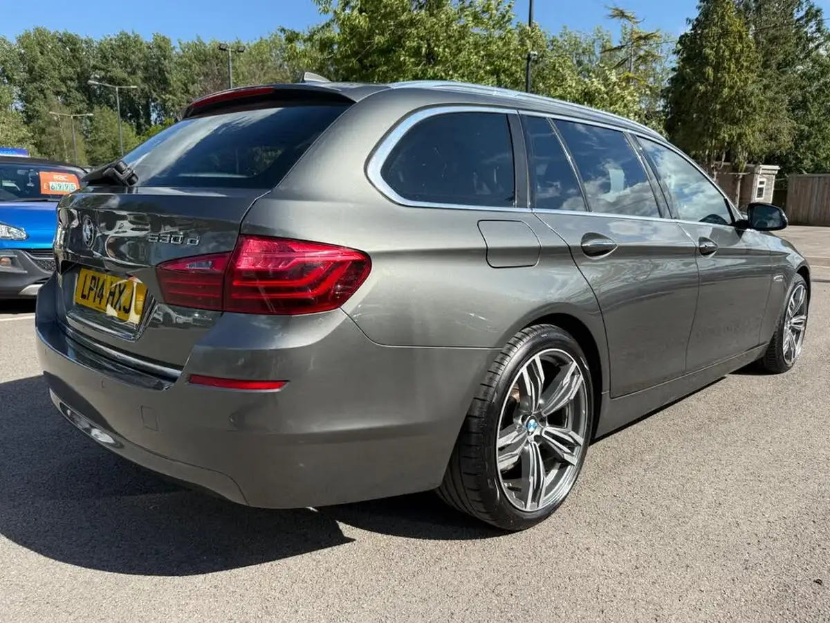 2014-bmw-5-series-30td-530d-luxury-touring-5d-big-8