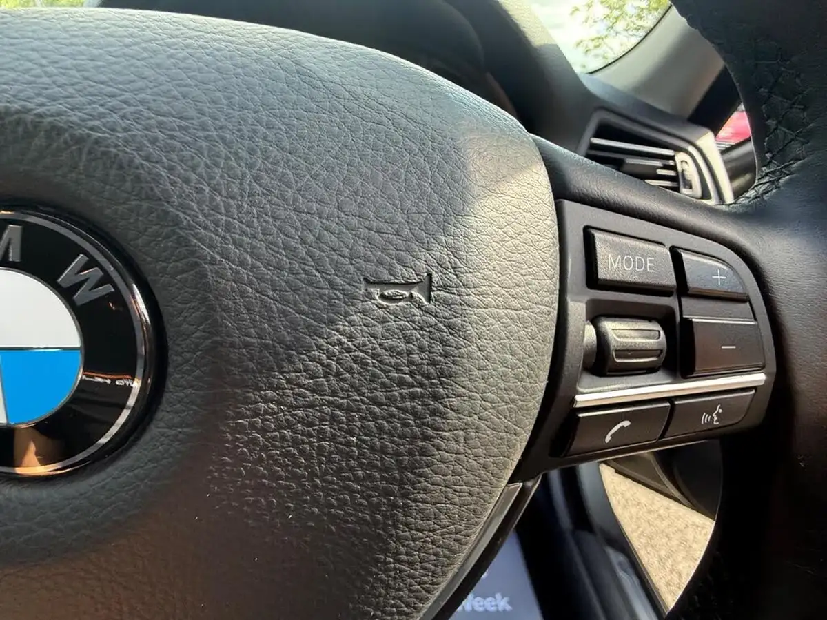 2014-bmw-5-series-30td-530d-luxury-touring-5d-big-36