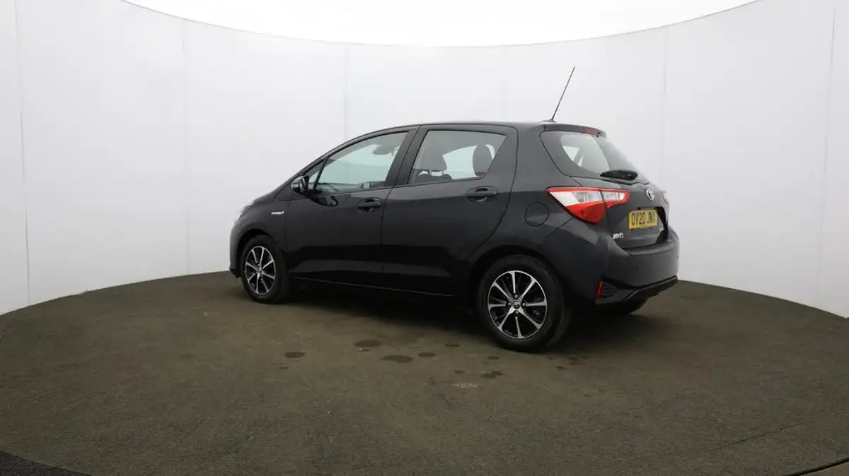 2020-toyota-yaris-15-vvt-i-icon-tech-98bhp-hybrid-1497cc-e-cvt-big-64