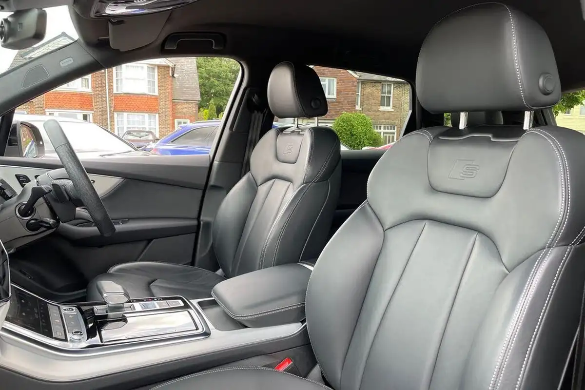 2023-audi-q7-30-45-tdi-s-line-big-29