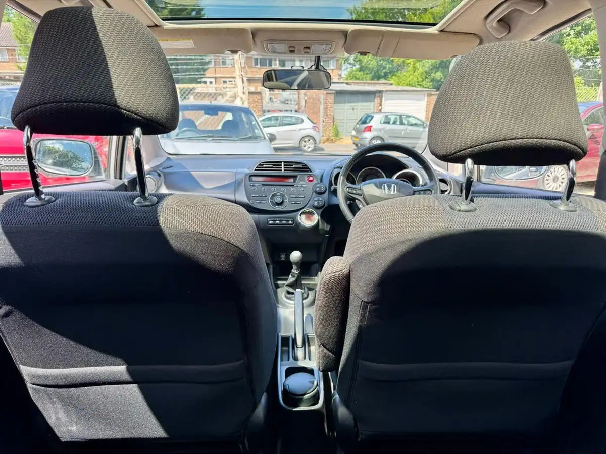 2014-honda-jazz-14-ex-big-10