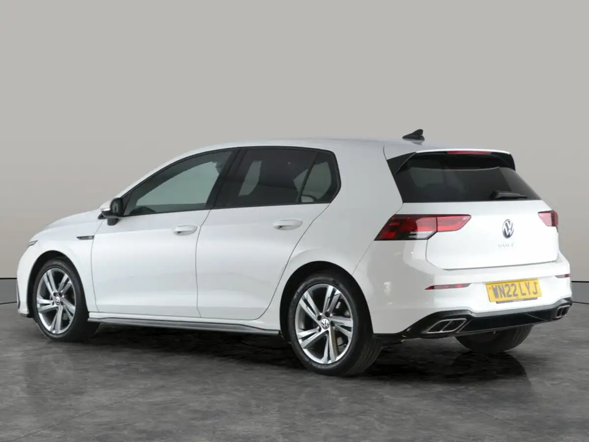2022-volkswagen-golf-15-tsi-r-line-150ps-hatchback-big-8
