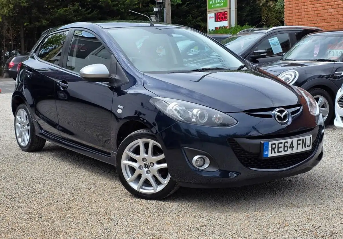 2014-mazda-mazda2-13-sport-venture-big-0