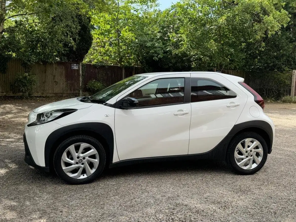2022-toyota-aygo-x-10-vvt-i-pure-big-6
