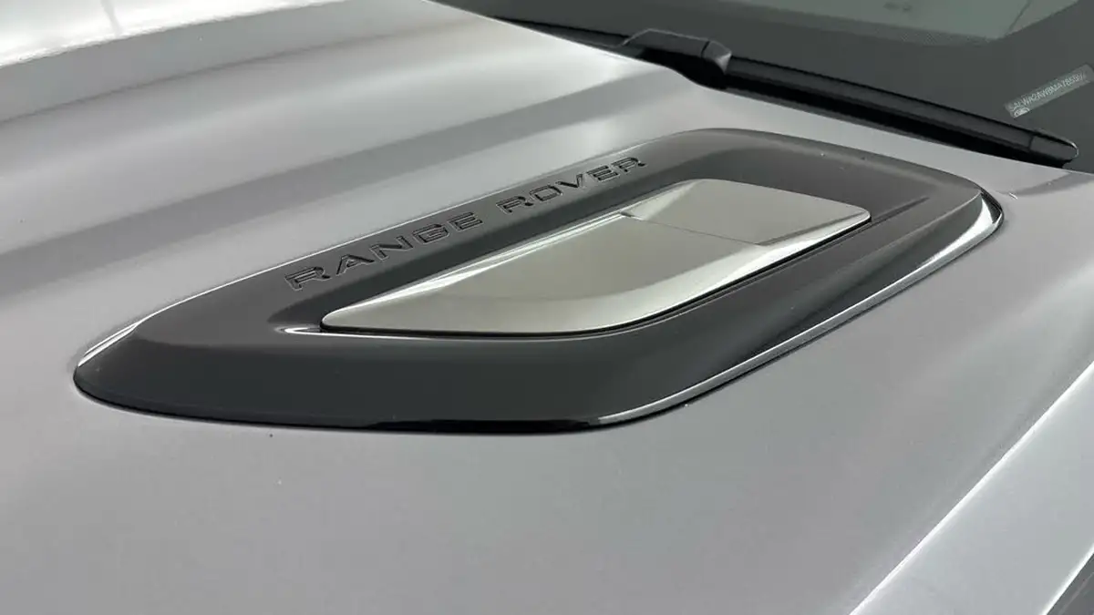 2021-land-rover-range-rover-sport-30-d300-hse-silver-big-31