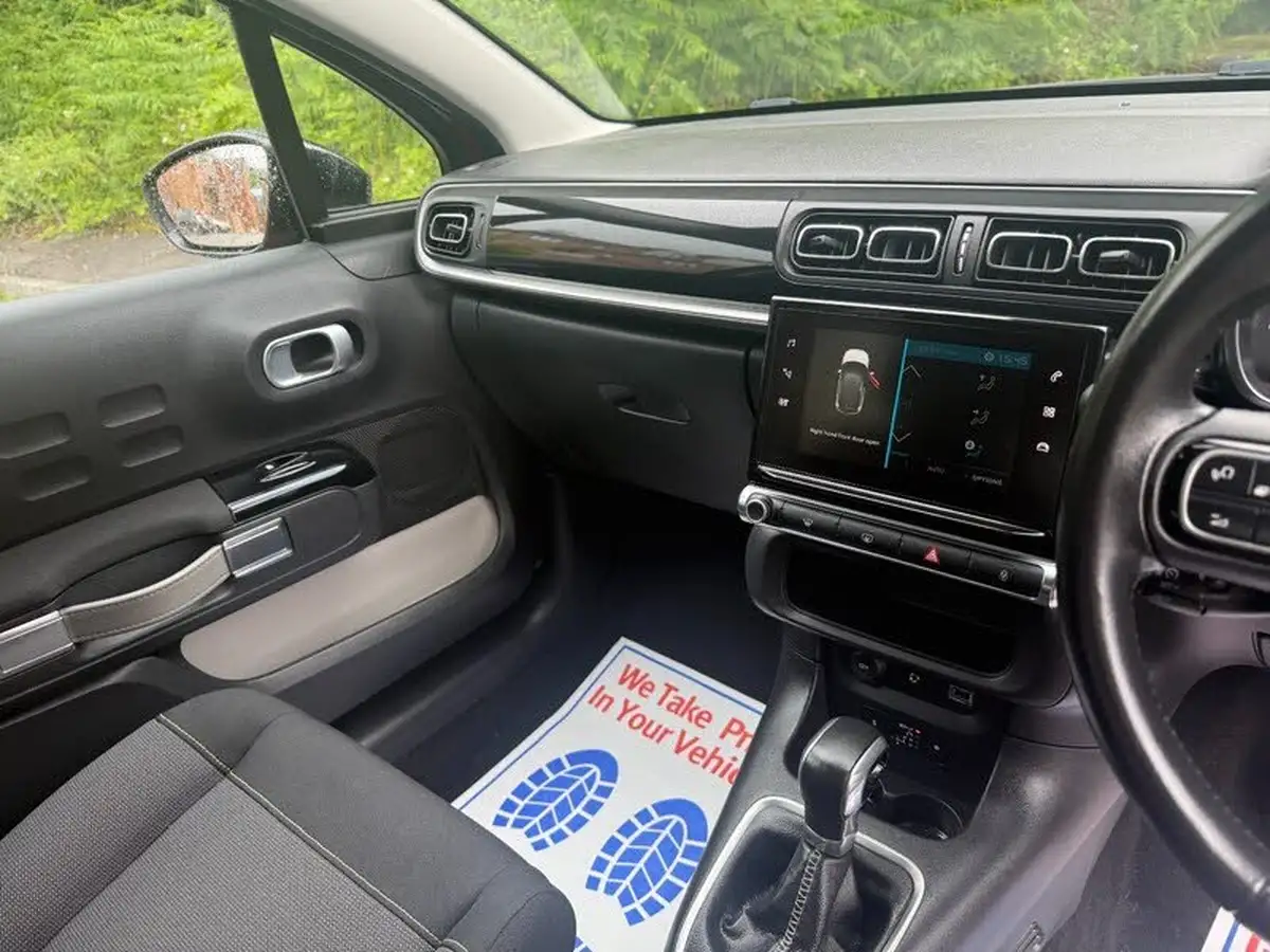 2017-citroen-c3-12-puretech-flair-110ps-ss-eat6-big-10