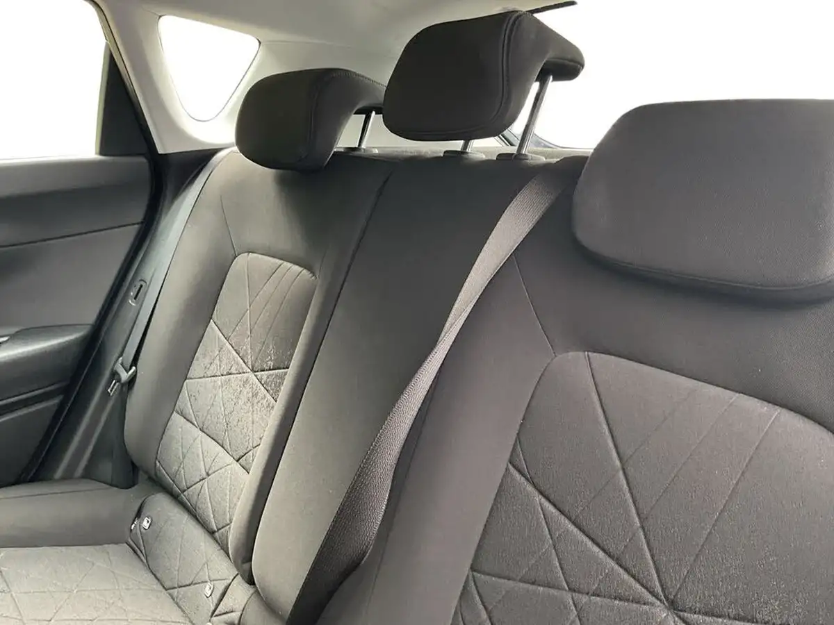2024-hyundai-bayon-10-t-gdi-se-connect-dct-big-9