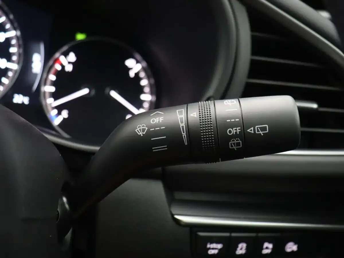 2024-mazda-mazda3-20-e-skyactiv-g-prime-line-big-40