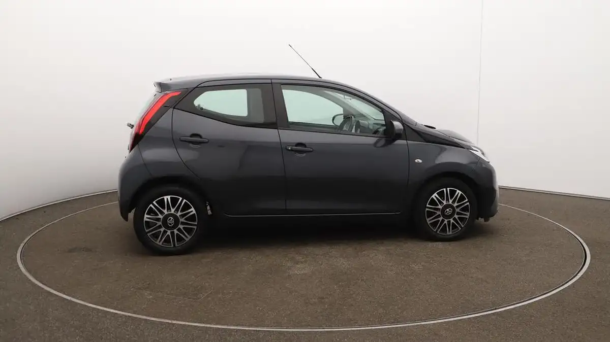 2019-toyota-aygo-10-vvt-i-x-play-tss-x-shift-big-49
