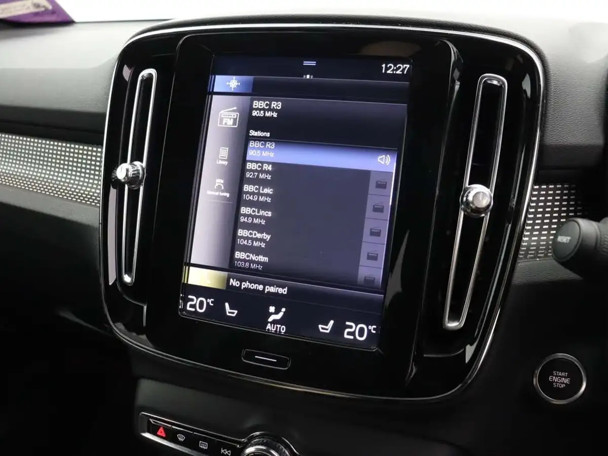 2019-volvo-xc40-20-t4-r-design-pro-awd-big-22
