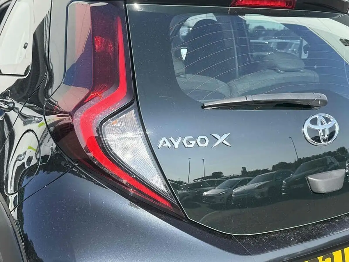 2023-toyota-aygo-x-10-vvt-i-pure-big-10