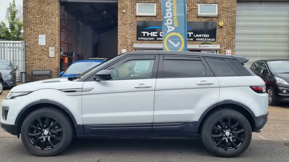 2016-land-rover-range-rover-evoque-big-3