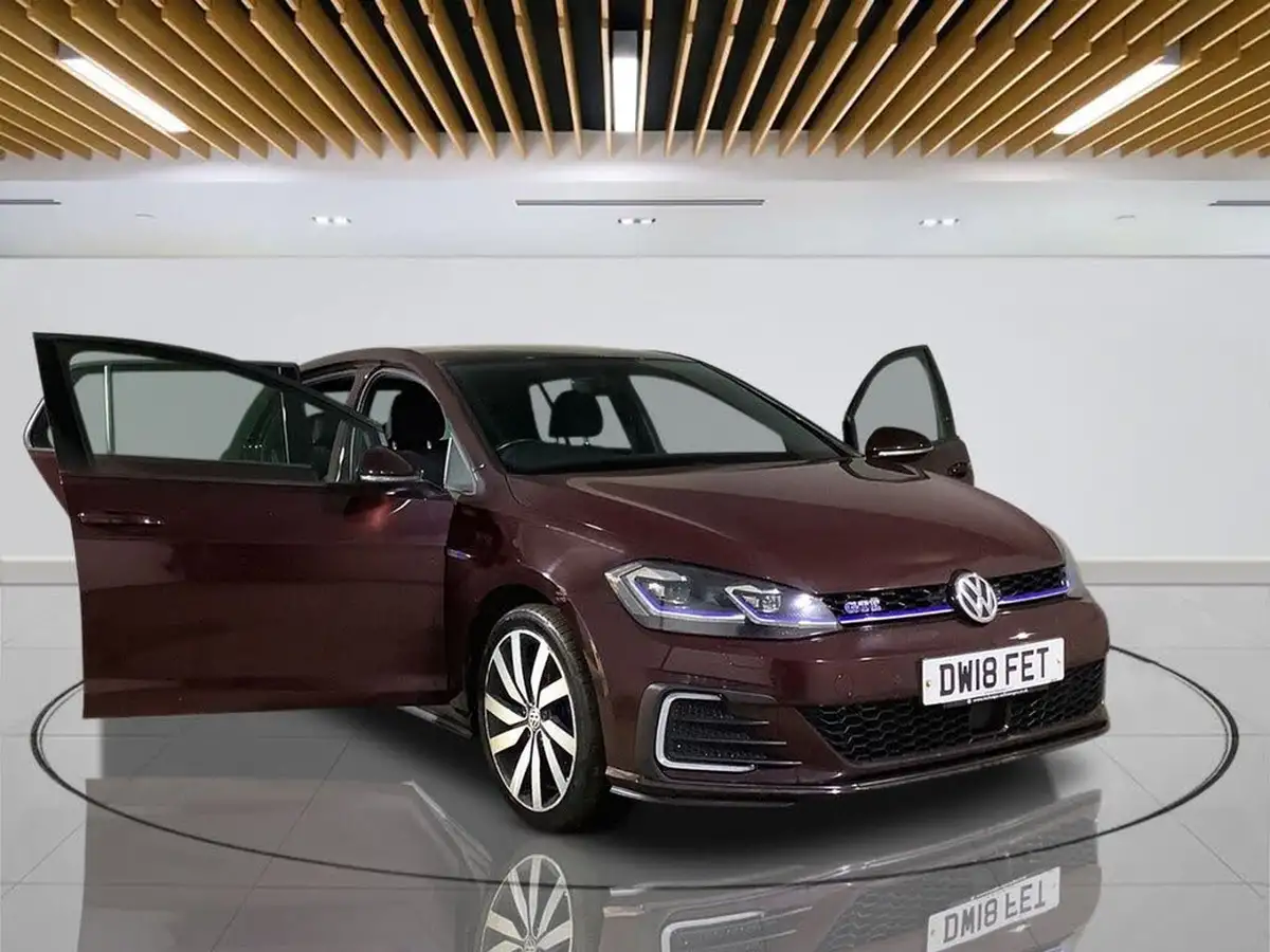 2018-volkswagen-golf-14-tsi-gte-advance-big-8