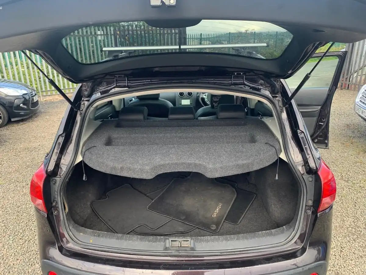 2009-nissan-qashqai-16-n-tec-big-10