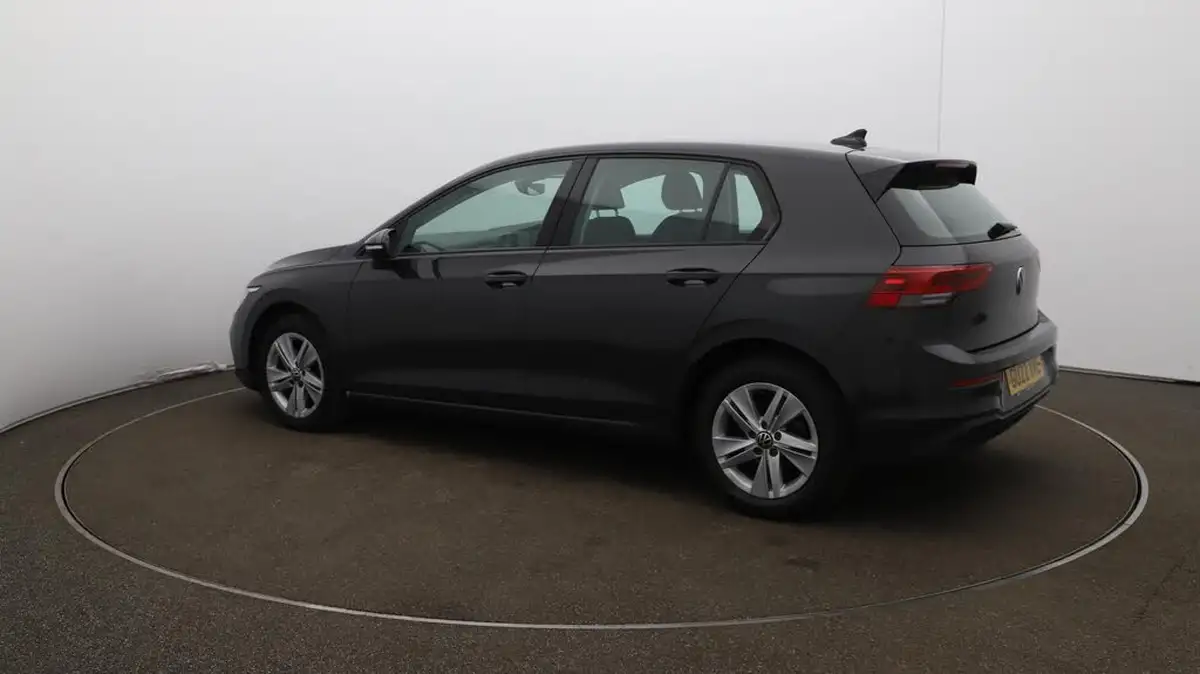 2022-volkswagen-golf-20tdi-life-hatchback-big-35