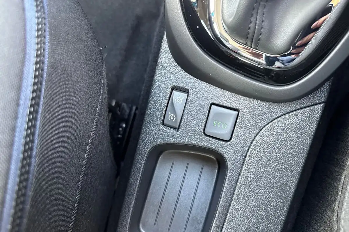 2016-renault-captur-15dci-dynamique-nav-90bhp-edc-auto-big-50