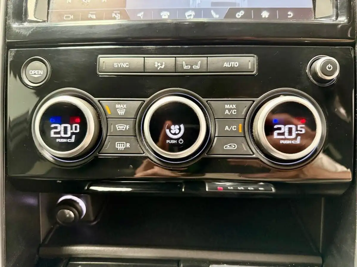 2020-land-rover-discovery-30-sd6-hse-big-20