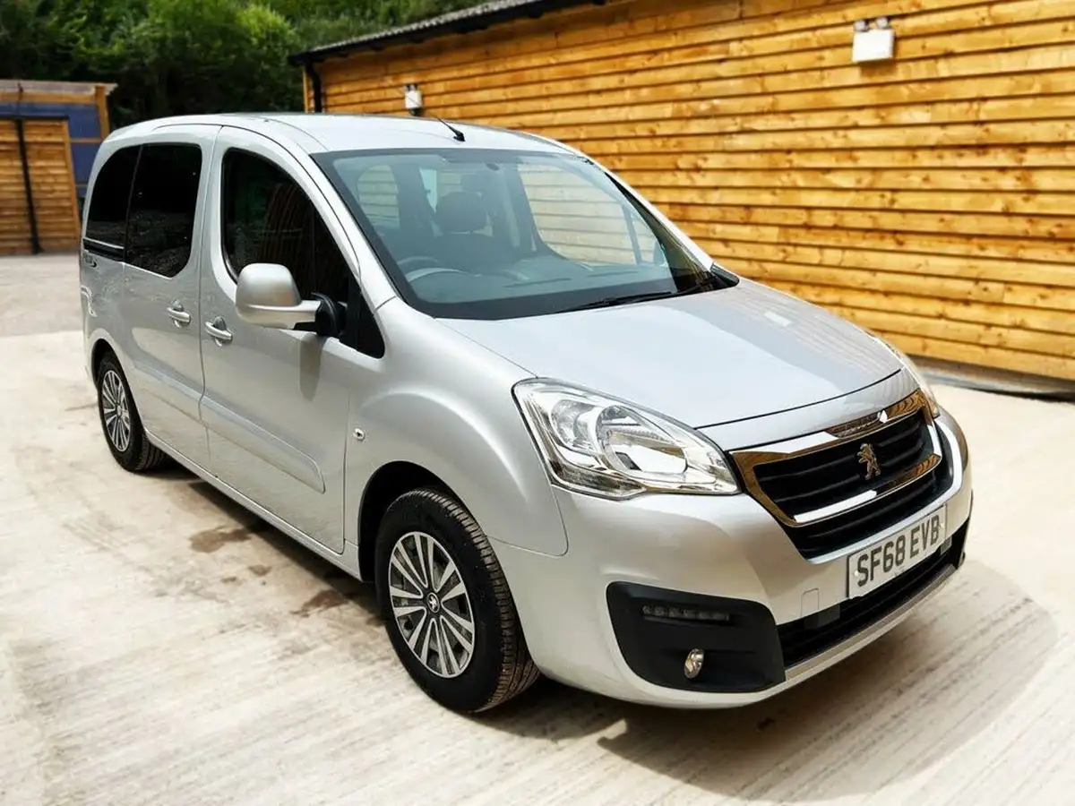 2018-peugeot-partner-16-vti-tepee-active-big-2