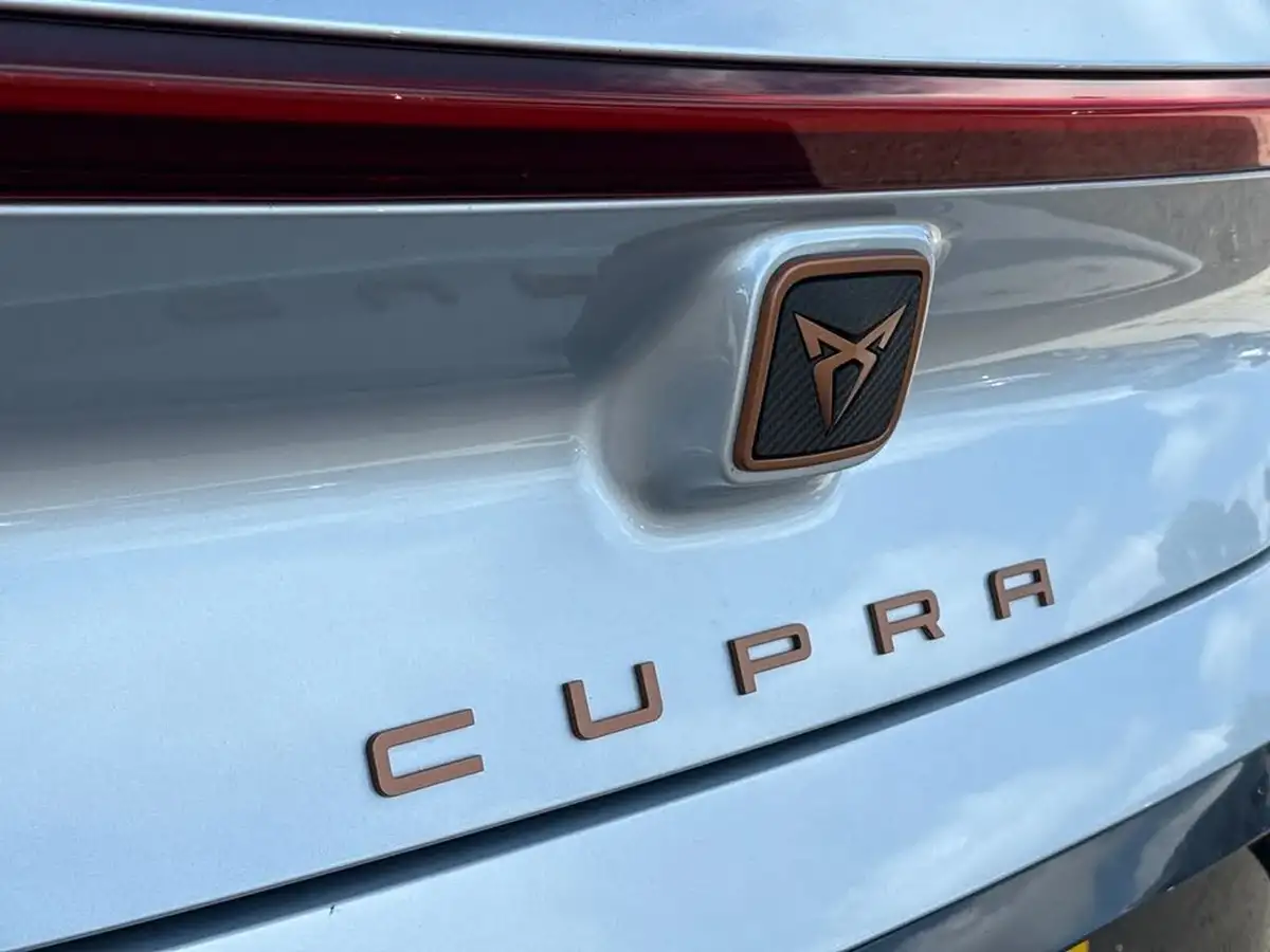 2024-cupra-born-e-v3-230ps-77kwh-e-boost-big-24