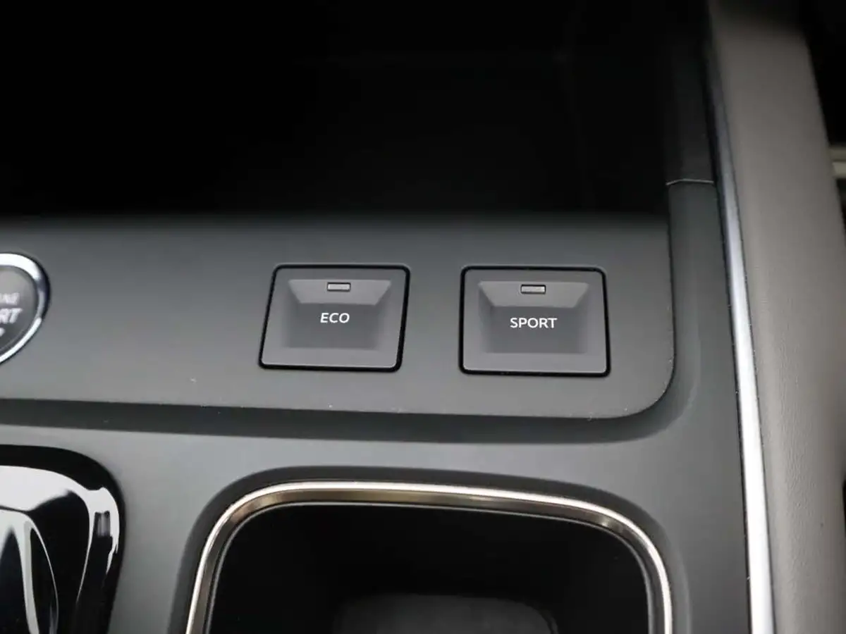2022-citroen-c5-aircross-12-puretech-shine-plus-eat8-big-32