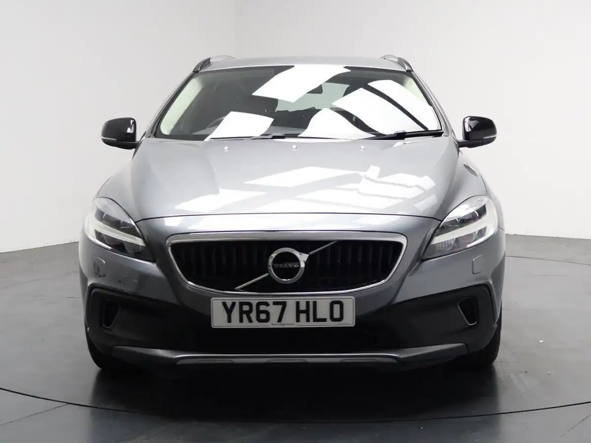 2017-volvo-v40-20td-d2-cross-country-big-4
