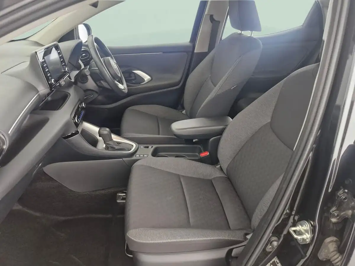 2022-toyota-yaris-15-vvt-i-icon-big-16