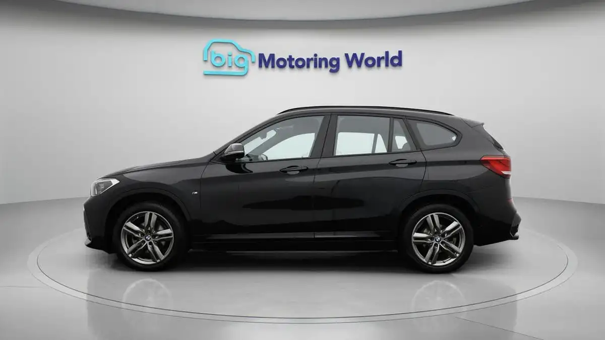 2021-bmw-x1-15-sdrive18i-m-sport-tech-pack-ii-dct-big-4