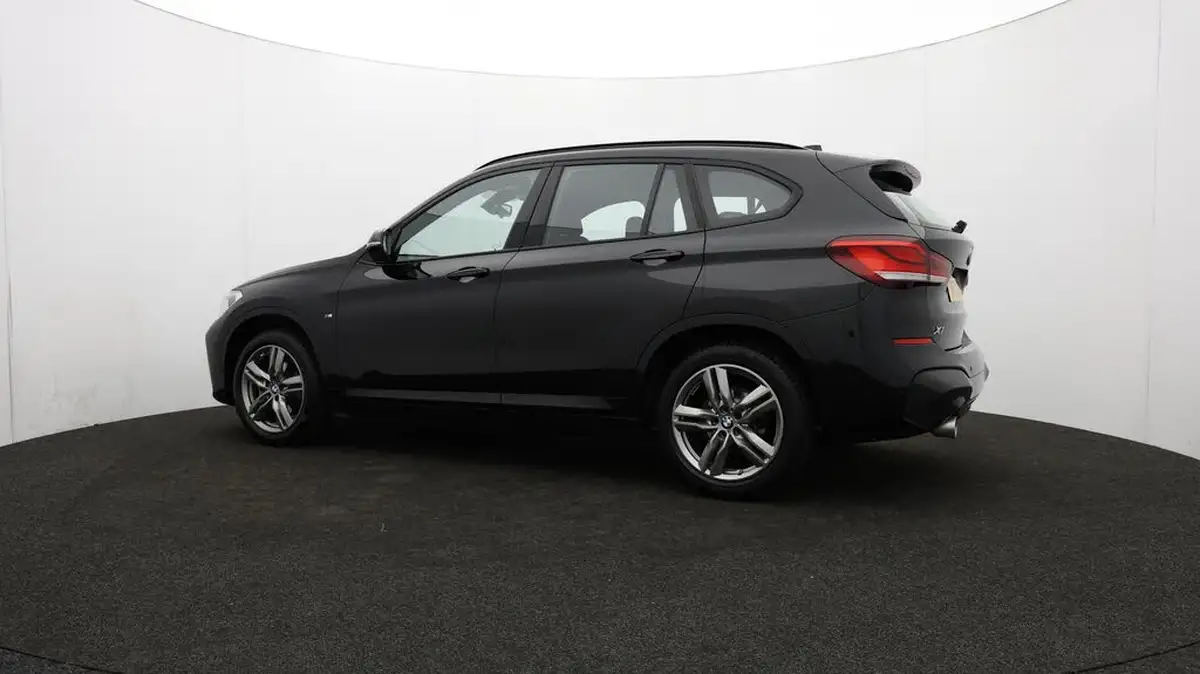 2021-bmw-x1-15-sdrive18i-m-sport-tech-pack-ii-dct-big-68