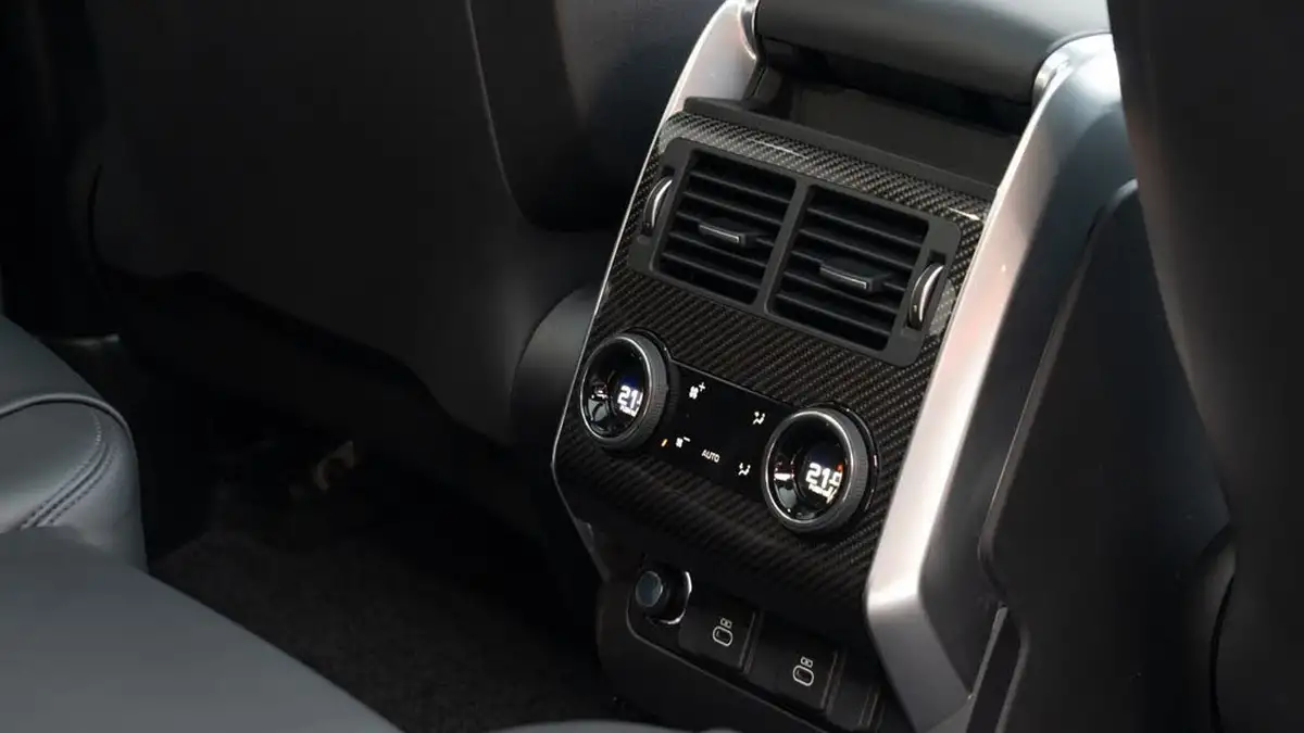 2022-land-rover-range-rover-sport-50-v8-p575-svr-carbon-edition-big-17