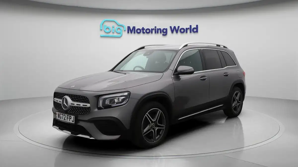 2021-mercedes-benz-glb-class-13-glb200-amg-line-8g-tronic-big-3