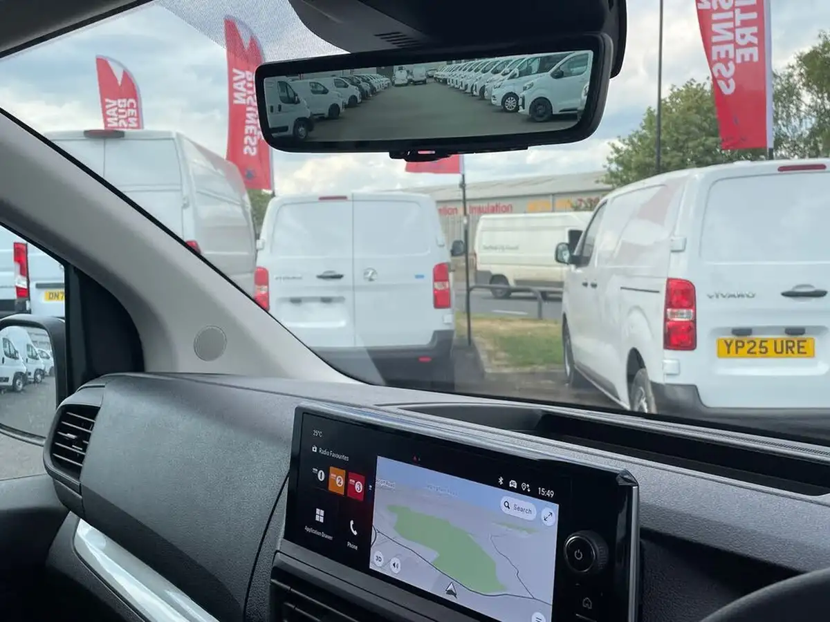 2024-vauxhall-vivaro-20td-xl-pro-big-24