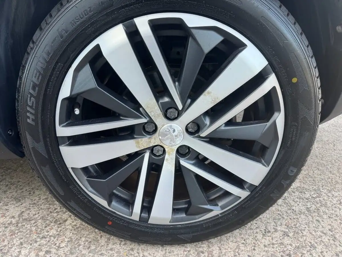 2017-peugeot-3008-suv-20-bluehdi-gt-big-44