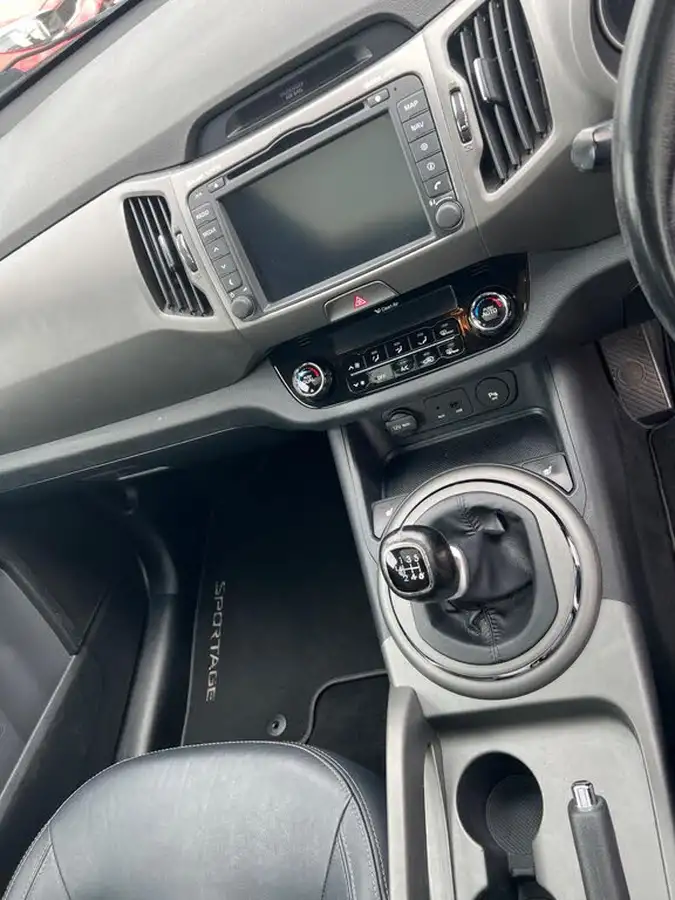 2014-kia-sportage-17-crdi-3-sat-nav-big-25
