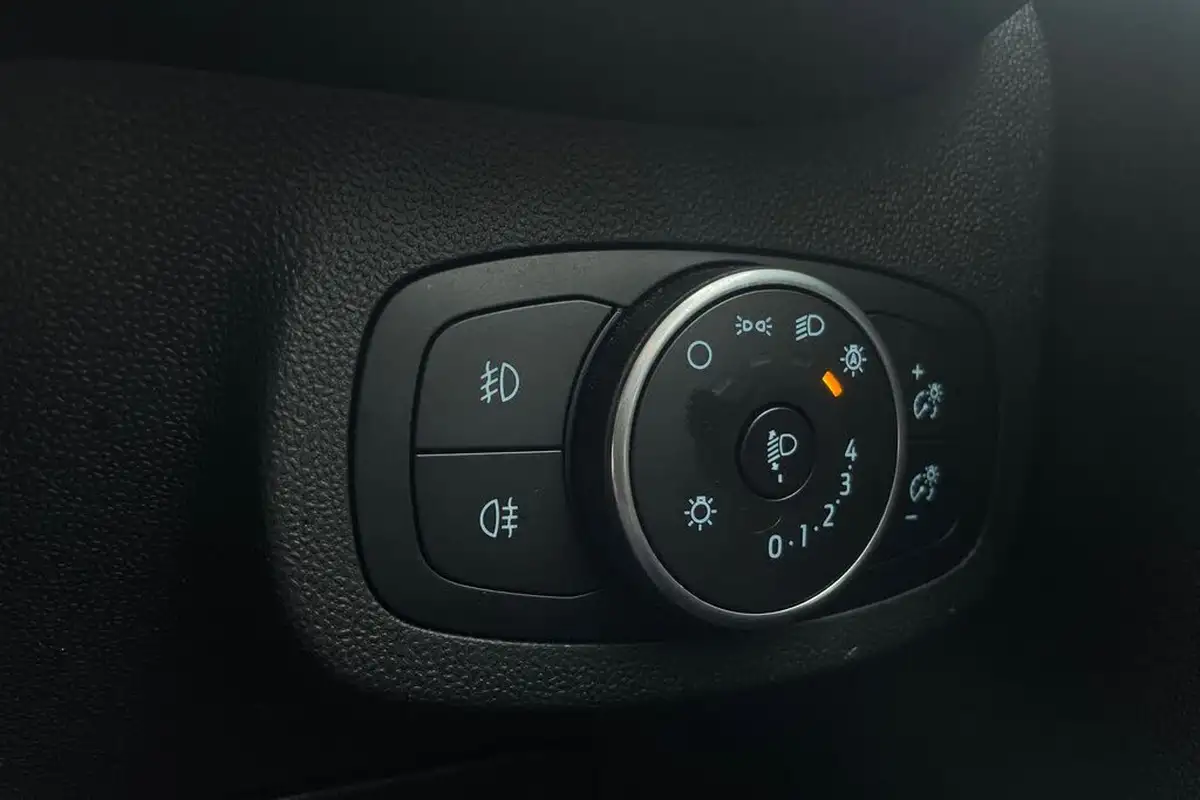 2020-ford-fiesta-10t-st-line-edition-125ps-5d-big-35