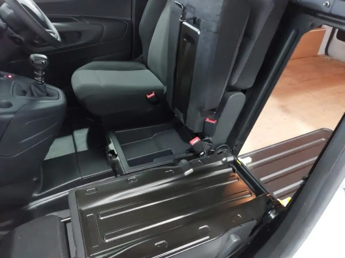 2023-citroen-berlingo-15-bluehdi-1000-enterprise-edition-100pseu6d-big-17
