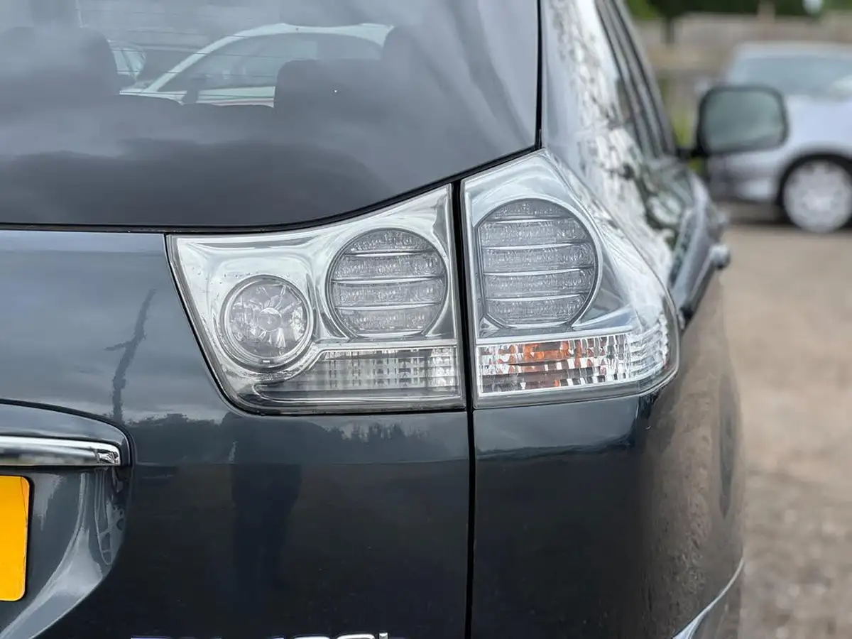 2005-lexus-rx-400h-33-se-l-big-21
