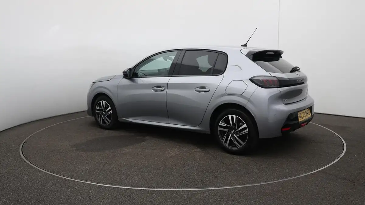 2023-peugeot-208-12-puretech-allure-premium-100ps-big-34